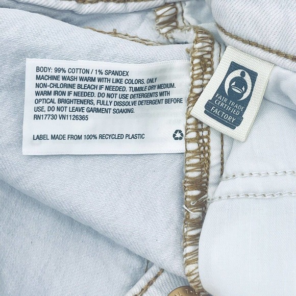 Universal Thread NEW High-Rise Vintage Midi Jean Shorts Mindful Mint Green Sz 10 - Picture 8 of 9